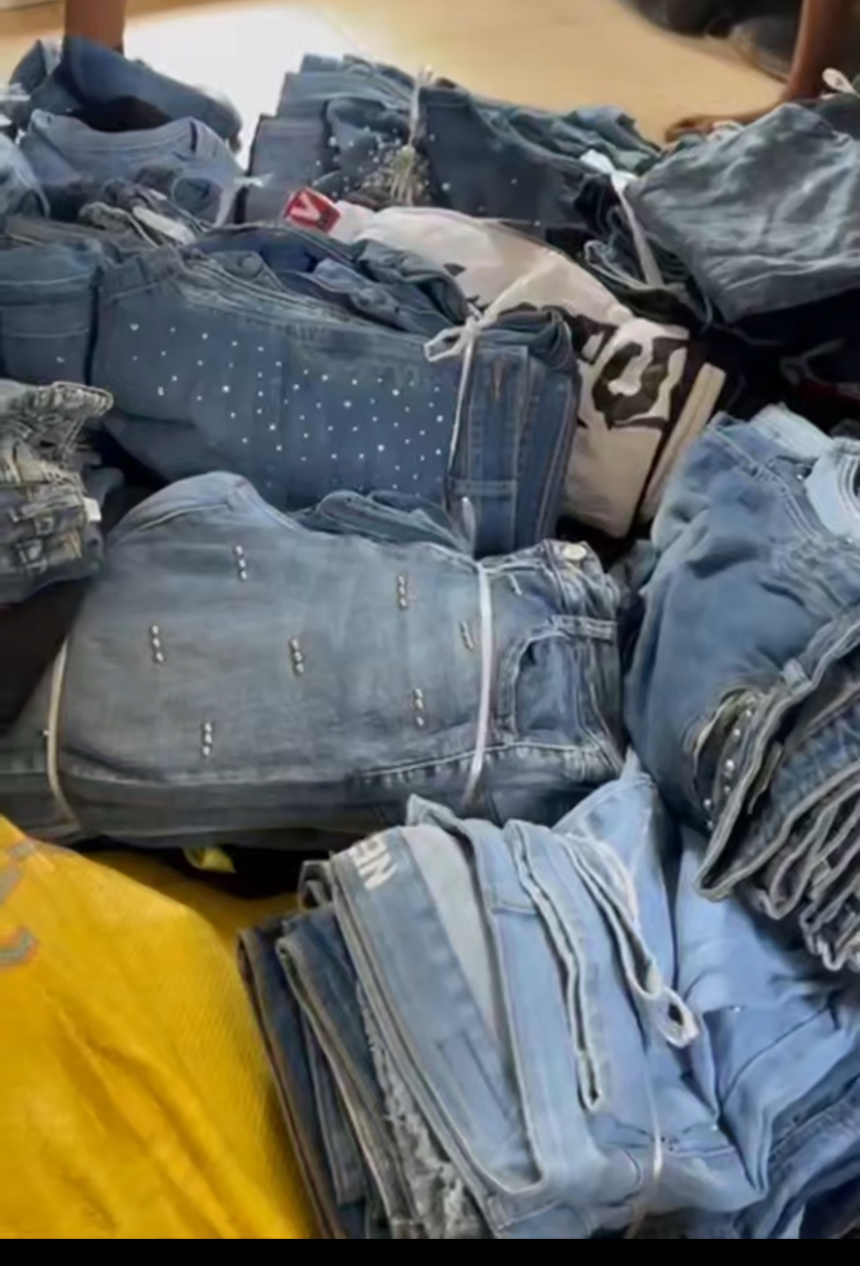 Mixed children and teenager jean 10pcs