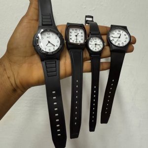 Children watch Moq 5