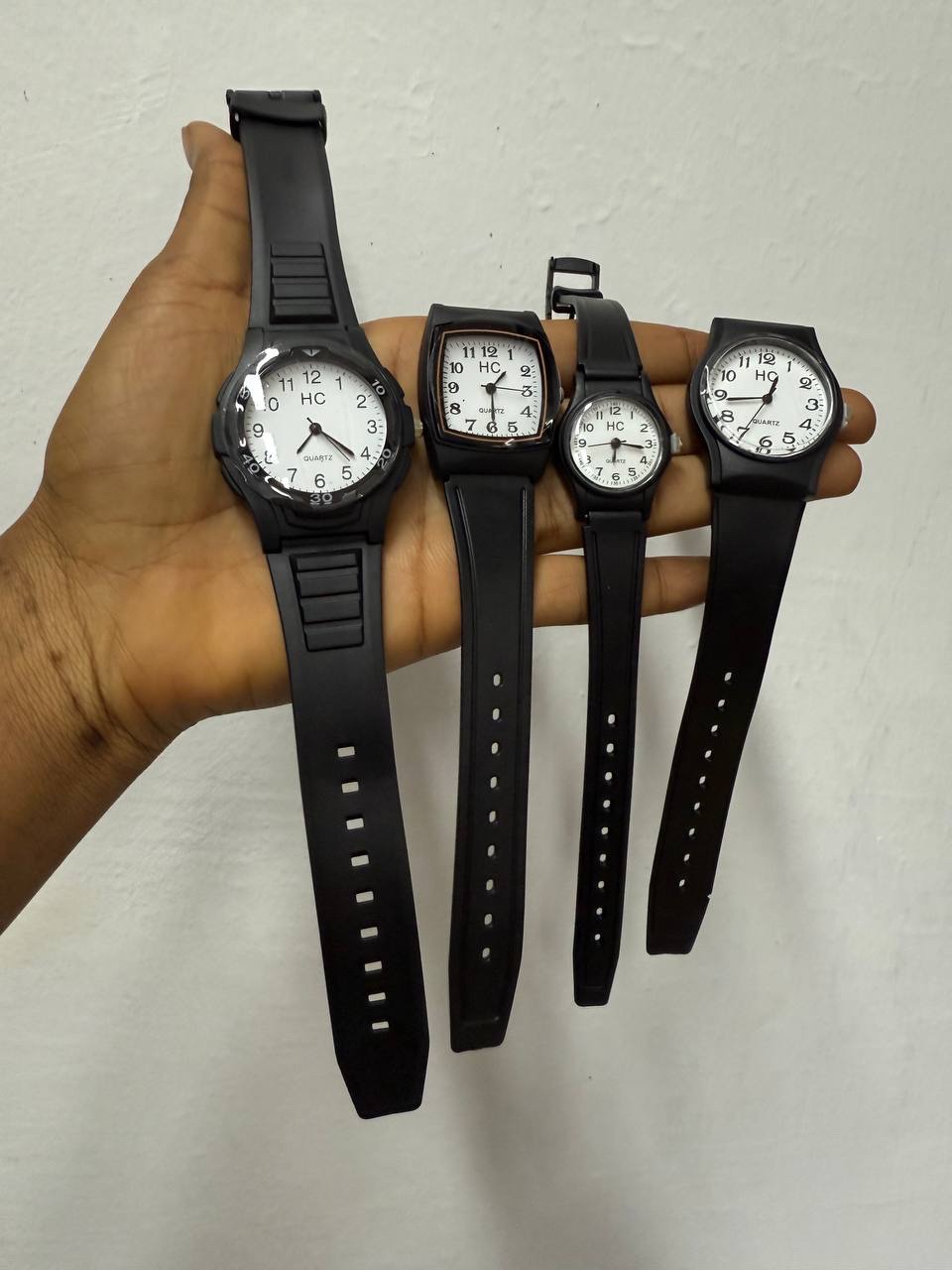 Children watch Moq 5